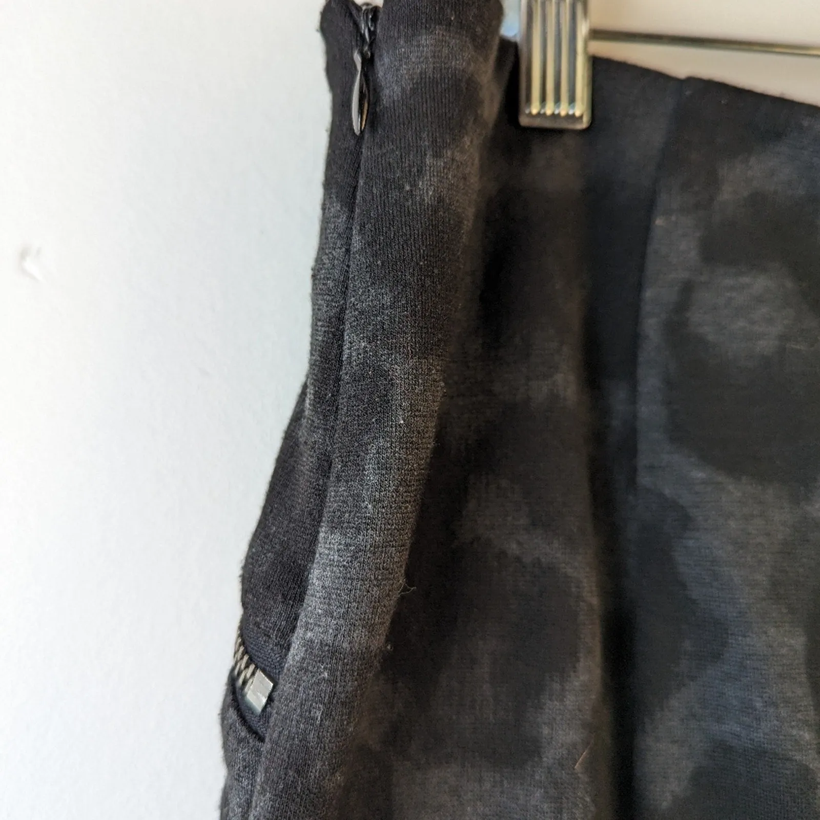 Michael Michael Kors Pencil Skirt / 8