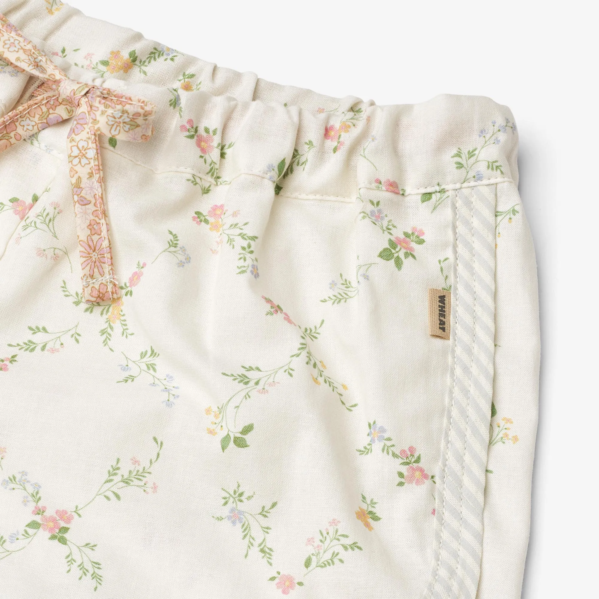 Shorts Inger - ivory checked flowers